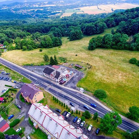 Motorest U Kone Kamenicky Senov Dış mekan fotoğraf
