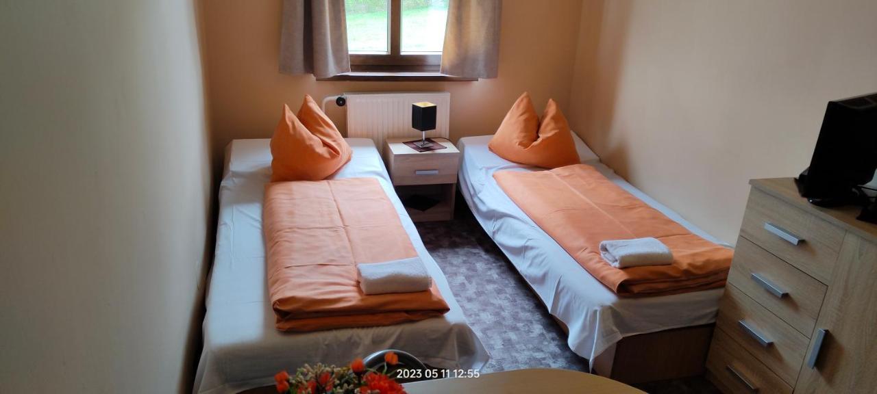 Motorest U Kone Kamenicky Senov Dış mekan fotoğraf